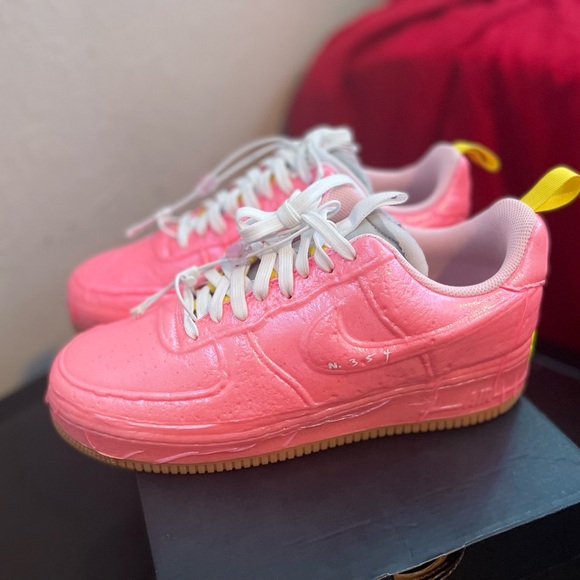 AIR FORCE 1 EXPERIMENTAL
RACER PINK/ARCTIC PUNCH-SAIL - Picture 8 of 8